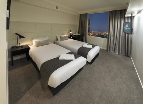 Woodroffe Hotel - Holiday Find 12
