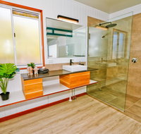 The Summit 1770 - Holiday Find