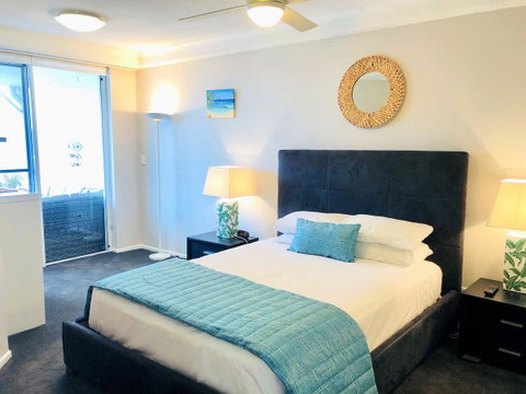 Kirra Beach Apartments - Holiday Find 2