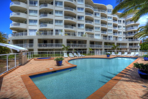 Kirra Beach Apartments - Holiday Find 21