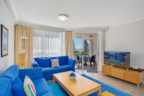 Kirra Beach Apartments - Holiday Find 15