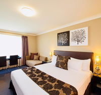 Best Western Plus Ambassador On Ruthven Motor Inn - Holiday Find