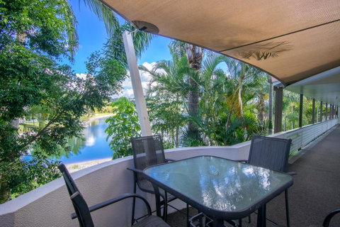 Bay Of Palms - Holiday Find 19