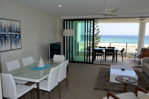 Pure Kirra - Holiday Find 6