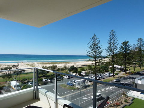 Pure Kirra - Holiday Find 12