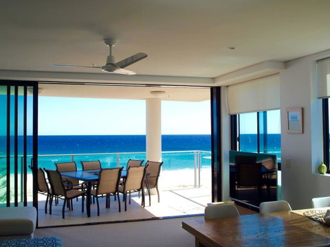 Pure Kirra - Holiday Find 7