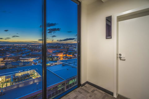 Arena Apartments By CLLIX - Holiday Find 15
