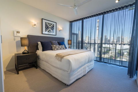 Arena Apartments By CLLIX - Holiday Find 18