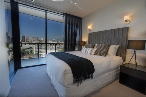 Arena Apartments By CLLIX - Holiday Find 28