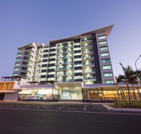 Oaks Rivermarque - Holiday Find