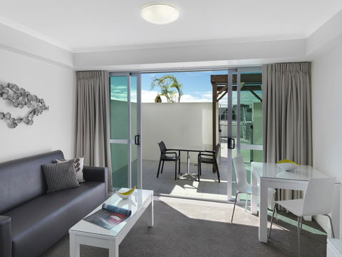 Oaks Mackay Rivermarque Hotel - Holiday Find 1