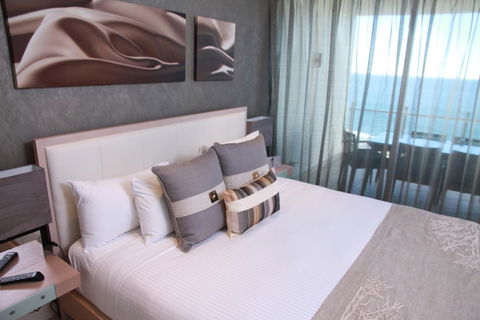 Oceans Mooloolaba - Holiday Find 26