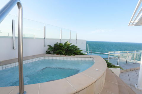 Oceans Mooloolaba - Holiday Find 41