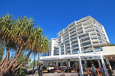 Oceans Mooloolaba - Holiday Find 37
