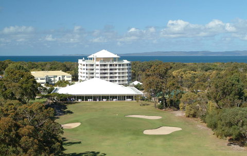 Fairways Golf & Beach Retreat Bribie Island - Holiday Find 10