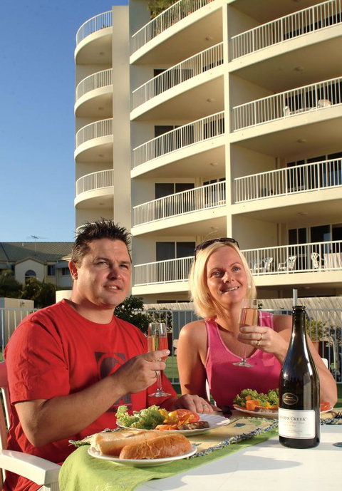 Fairways Golf & Beach Retreat Bribie Island - Holiday Find 11