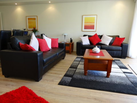 Waterfront Resort Villa With Buggy - Holiday Find 4
