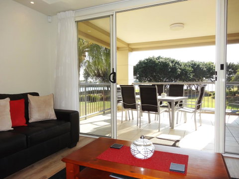 Waterfront Resort Villa With Buggy - Holiday Find 20