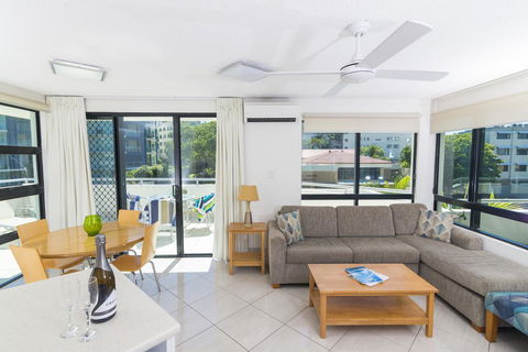 Beach Club Resort Mooloolaba - Holiday Find 1