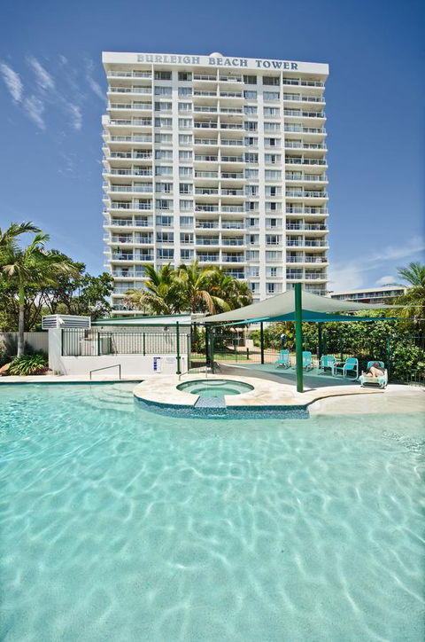 Burleigh Beach Tower - Holiday Find 3
