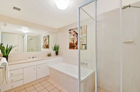 Champelli Palms Apartments - Holiday Find 5