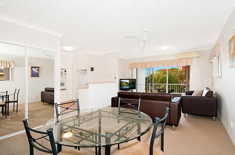 Champelli Palms Apartments - Holiday Find 9