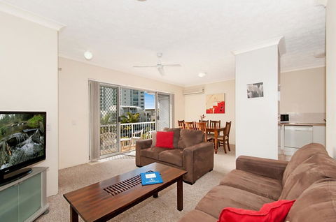 Champelli Palms Apartments - Holiday Find 4