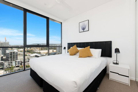 Hope Street Apartments By CLLIX - Holiday Find 13