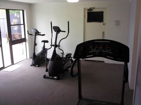 Northwind Beachfront Apartments - Holiday Find 6