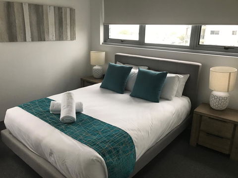 Northwind Beachfront Apartments - Holiday Find 21