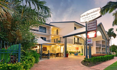 Cairns Queenslander Hotel & Apartments - Holiday Find 0