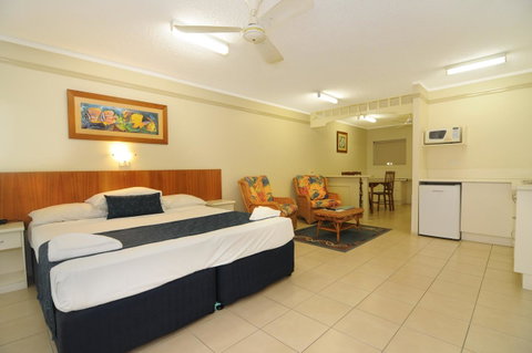Cairns Queenslander Hotel & Apartments - Holiday Find 22