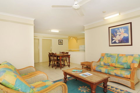 Cairns Queenslander Hotel & Apartments - Holiday Find 14