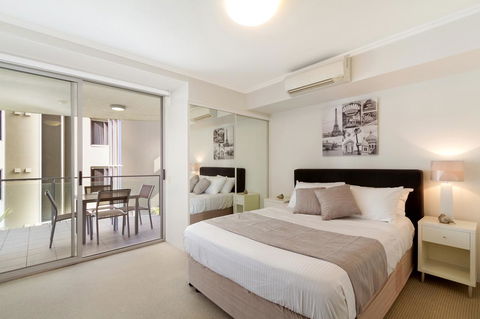 Allegro Apartments - Holiday Find 18