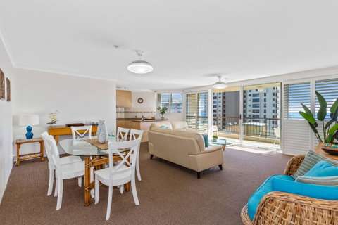 Rainbow Commodore Coolangatta - Holiday Find 22