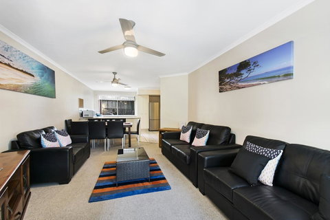 Growder Court 3 - Coolum Beach QLD - Holiday Find 16