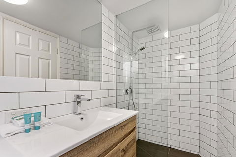 Dockside Apartments Mooloolaba - Holiday Find 2