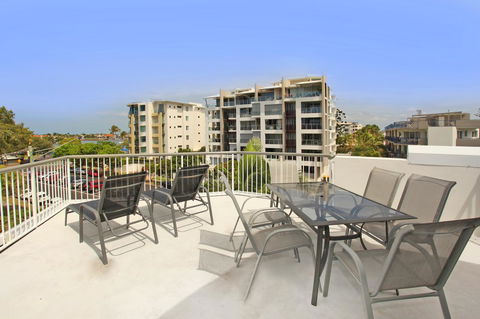 Dockside Apartments Mooloolaba - Holiday Find 27