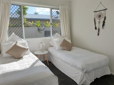 Beautiful Home- Walk To Beach-Short Drive To Noosa - Holiday Find 5