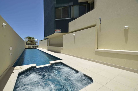 Malibu Apartments - Holiday Find 25