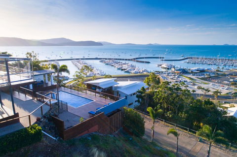 Nautilus On The Hill - Airlie Beach - Holiday Find 0