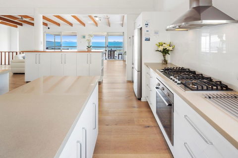 Nautilus On The Hill - Airlie Beach - Holiday Find 28