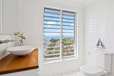 Nautilus On The Hill - Airlie Beach - Holiday Find 26