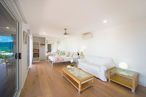 Nautilus On The Hill - Airlie Beach - Holiday Find 7