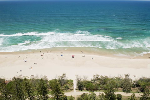 Burleigh Esplanade Apartments - Holiday Find 20