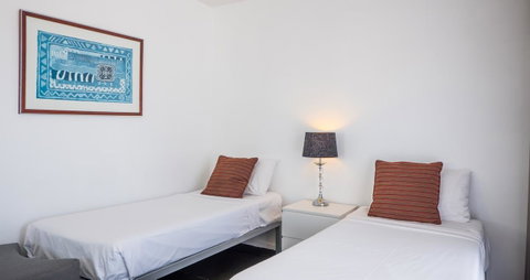 Broadbeach Savannah Resort - Holiday Find 22