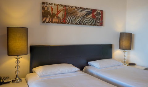 Broadbeach Savannah Resort - Holiday Find 40