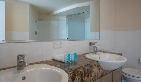 Broadbeach Savannah Resort - Holiday Find 15