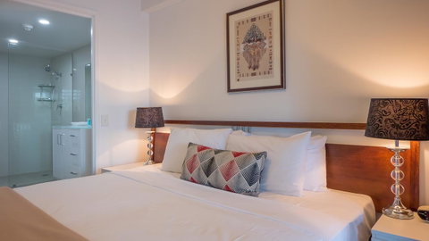 Broadbeach Savannah Resort - Holiday Find 28