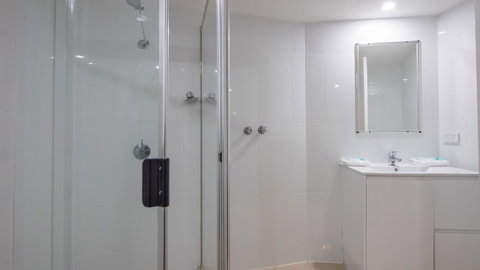 Broadbeach Savannah Resort - Holiday Find 8